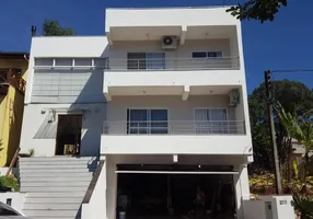 Foto 1 de Casa com 3 Quartos à venda, 333m² em Cantegril, Viamão