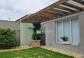 Foto 1 de Casa com 3 Quartos para venda ou aluguel, 215m² em Parque São Quirino, Campinas