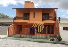 Foto 1 de Casa com 5 Quartos para alugar, 222m² em Souza, Belém