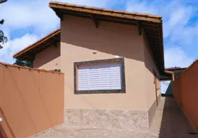 Foto 1 de Casa com 2 Quartos à venda, 65m² em Vila Loty, Itanhaém