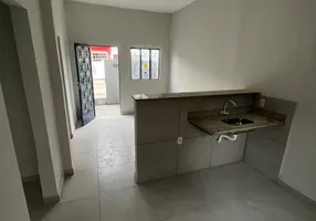 Foto 1 de Casa com 2 Quartos para alugar, 50m² em Vila Tiradentes, São João de Meriti