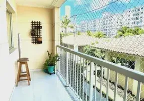 Foto 1 de Apartamento com 3 Quartos para alugar, 72m² em Buraquinho, Lauro de Freitas