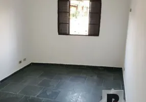 Foto 1 de Sobrado com 4 Quartos à venda, 150m² em Vila Ema, São Paulo