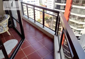 Foto 1 de Apartamento com 3 Quartos para venda ou aluguel, 100m² em Praia das Pitangueiras, Guarujá