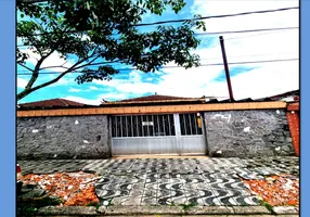 Foto 1 de Casa com 2 Quartos à venda, 95m² em Santa Maria, Santos