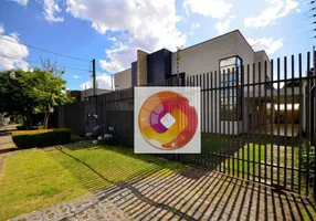 Foto 1 de Casa de Condomínio com 3 Quartos à venda, 240m² em Seminário, Curitiba
