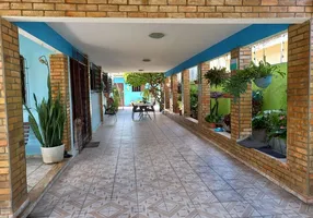 Foto 1 de Casa com 3 Quartos à venda, 312m² em Ponta Negra, Natal
