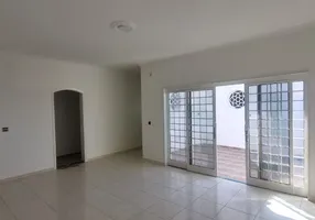 Foto 1 de Casa com 3 Quartos para alugar, 323m² em Jardim dos Seixas, São José do Rio Preto