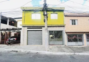 Foto 1 de Sobrado com 3 Quartos à venda, 200m² em Jardim Júlio, Barueri