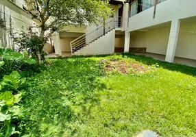 Foto 1 de Casa com 4 Quartos à venda, 180m² em Cabral, Contagem