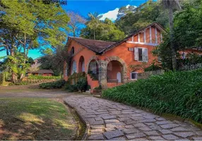 Foto 1 de Casa com 4 Quartos à venda, 400m² em Correas, Petrópolis