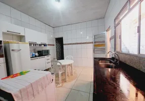 Foto 1 de Casa com 3 Quartos à venda, 180m² em Taboão, Guarulhos