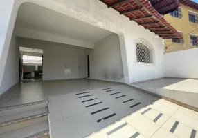 Foto 1 de Casa com 5 Quartos à venda, 386m² em Jucutuquara, Vitória