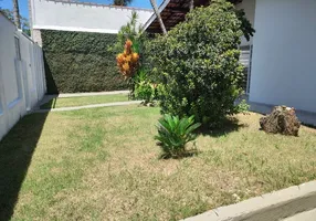 Foto 1 de Casa com 4 Quartos para alugar, 232m² em Jardim Aruã, Caraguatatuba