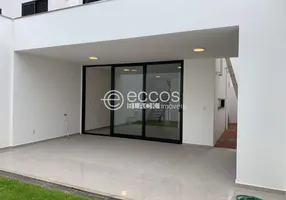 Foto 1 de Casa com 3 Quartos à venda, 157m² em Jardim Karaíba, Uberlândia