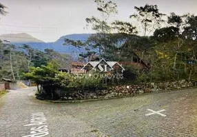 Foto 1 de Lote/Terreno à venda, 470m² em Retiro, Petrópolis