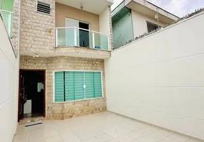 Foto 1 de Sobrado com 3 Quartos à venda, 200m² em Jardim Cinco de Julho, São Paulo