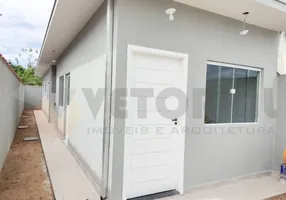 Foto 1 de Casa com 2 Quartos à venda, 61m² em Balneário dos Golfinhos , Caraguatatuba