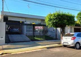 Foto 1 de Casa com 3 Quartos à venda, 196m² em Centro, Cosmópolis