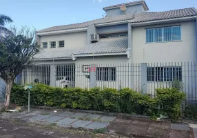 Foto 1 de Sobrado com 4 Quartos à venda, 337m² em Parque Industrial Jose Belinati, Londrina