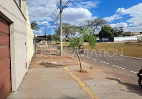 Foto 1 de Casa com 2 Quartos à venda, 110m² em São Domingos, Goiânia