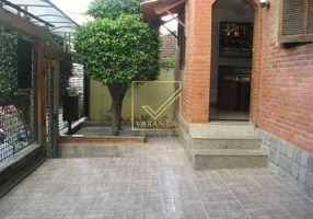 Foto 1 de Casa com 5 Quartos à venda, 220m² em Floresta, Belo Horizonte