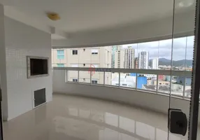 Foto 1 de Apartamento com 2 Quartos para alugar, 110m² em Centro, Balneário Camboriú