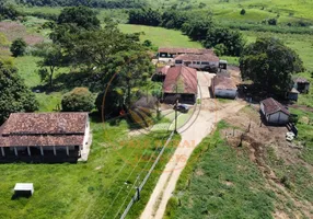 Foto 1 de Fazenda/Sítio com 3 Quartos à venda, 66m² em Centro, Cruzeiro