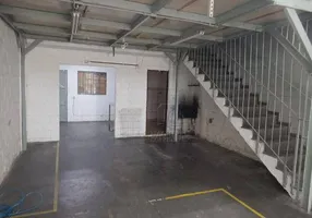 Foto 1 de Galpão/Depósito/Armazém para alugar, 310m² em Vila Curuçá, Santo André