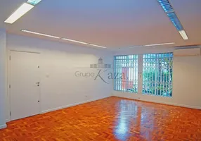 Foto 1 de Casa com 3 Quartos para alugar, 180m² em Jardim Paulista, São Paulo