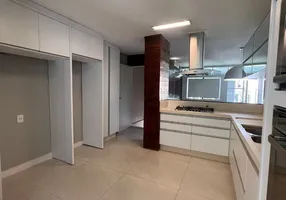 Foto 1 de Casa com 3 Quartos à venda, 120m² em Coloninha, Florianópolis