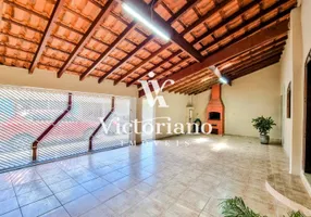 Foto 1 de Casa com 4 Quartos para venda ou aluguel, 210m² em Vila Zezé, Jacareí
