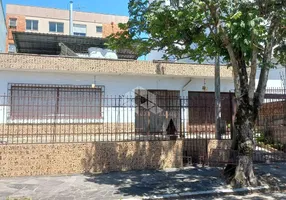 Foto 1 de Casa com 3 Quartos à venda, 192m² em Jardim Itú Sabará, Porto Alegre