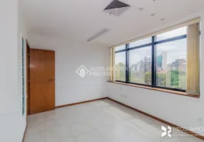 Foto 1 de Sala Comercial para alugar, 78m² em Moinhos de Vento, Porto Alegre