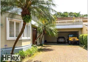 Foto 1 de Casa de Condomínio com 5 Quartos à venda, 353m² em Chácara Monte Alegre, São Paulo