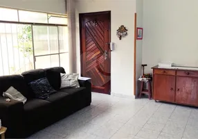 Foto 1 de Casa com 4 Quartos à venda, 200m² em Vila Romero, São Paulo