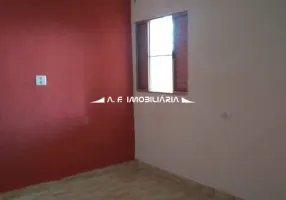 Foto 1 de Casa com 2 Quartos à venda, 90m² em Jardim Nice, São Paulo