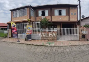 Foto 1 de Sobrado com 6 Quartos à venda, 400m² em Armação, Penha