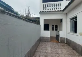Foto 1 de Sobrado com 2 Quartos para alugar, 50m² em Jardim Santense Vicente de Carvalho, Guarujá