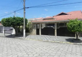 Foto 1 de Casa com 4 Quartos à venda, 251m² em Balneario Maria Helena Novais, Peruíbe