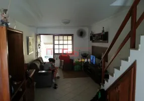 Foto 1 de Casa de Condomínio com 2 Quartos à venda, 70m² em Ogiva, Cabo Frio