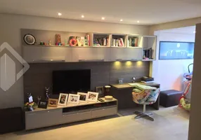 Foto 1 de Apartamento com 3 Quartos à venda, 83m² em Passo da Areia, Porto Alegre