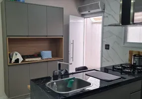 Foto 1 de Casa com 3 Quartos à venda, 95m² em Vila Tupi, Praia Grande