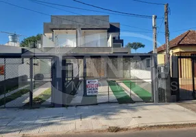 Foto 1 de Sobrado com 3 Quartos à venda, 229m² em Jardim Itú Sabará, Porto Alegre