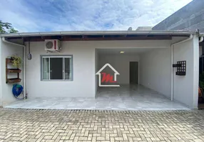 Foto 1 de Casa com 2 Quartos para alugar, 83m² em Velha, Blumenau