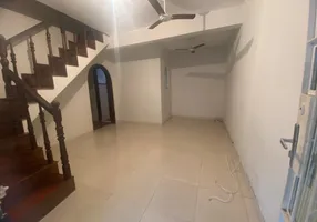 Foto 1 de Casa com 2 Quartos à venda, 75m² em Jardim Carioca, Rio de Janeiro