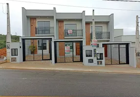 Foto 1 de Sobrado com 2 Quartos à venda, 75m² em Escolinha, Guaramirim