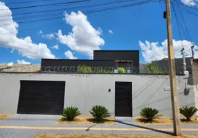 Foto 1 de Casa com 3 Quartos à venda, 149m² em Sao Francisco, Senador Canedo