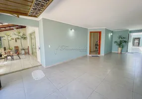 Foto 1 de Casa com 3 Quartos à venda, 250m² em Vila Serafim, Itapetininga