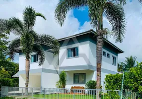 Foto 1 de Casa de Condomínio com 4 Quartos à venda, 450m² em Busca-Vida, Camaçari